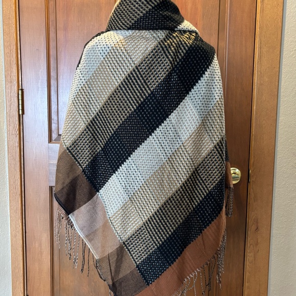 Accessory St NY Cape Classy one size Browns - Picture 4 of 6